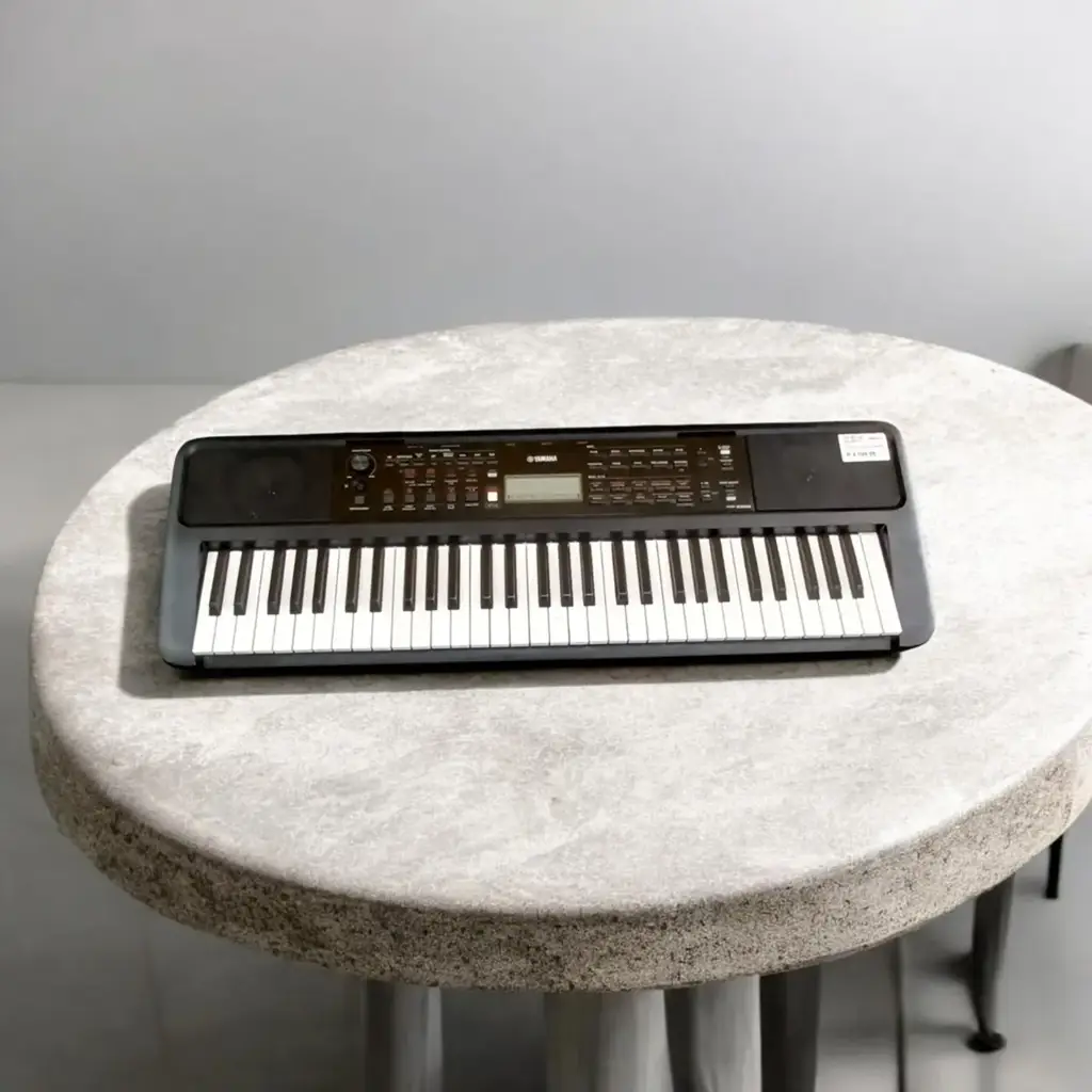 Yamaha Psr-E383 61-Key Portable Keyboard