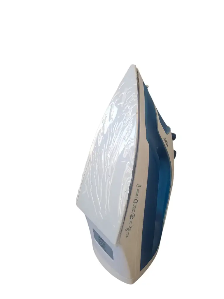 Sunbeam 1800W Steam Spray Iron - View 3