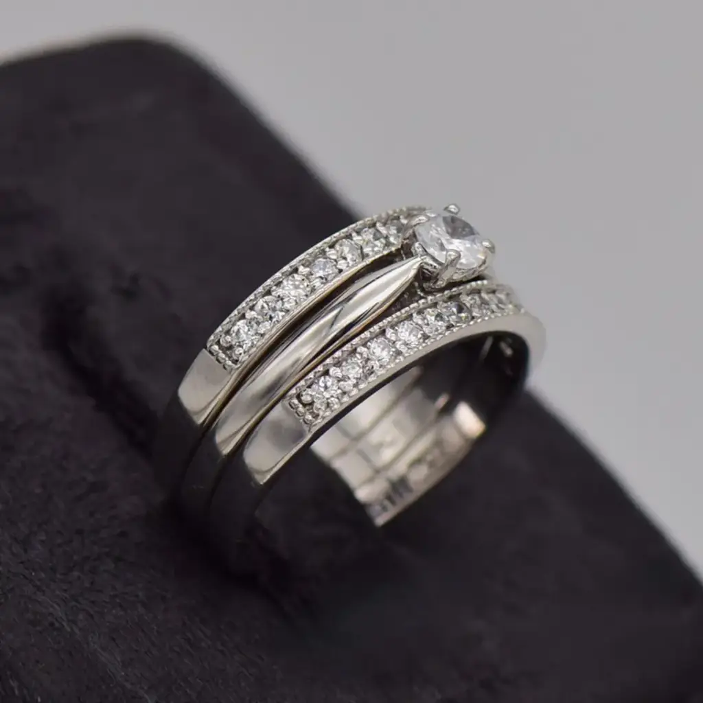 9ct white Gold Wedding Ring Trip-Set - View 2