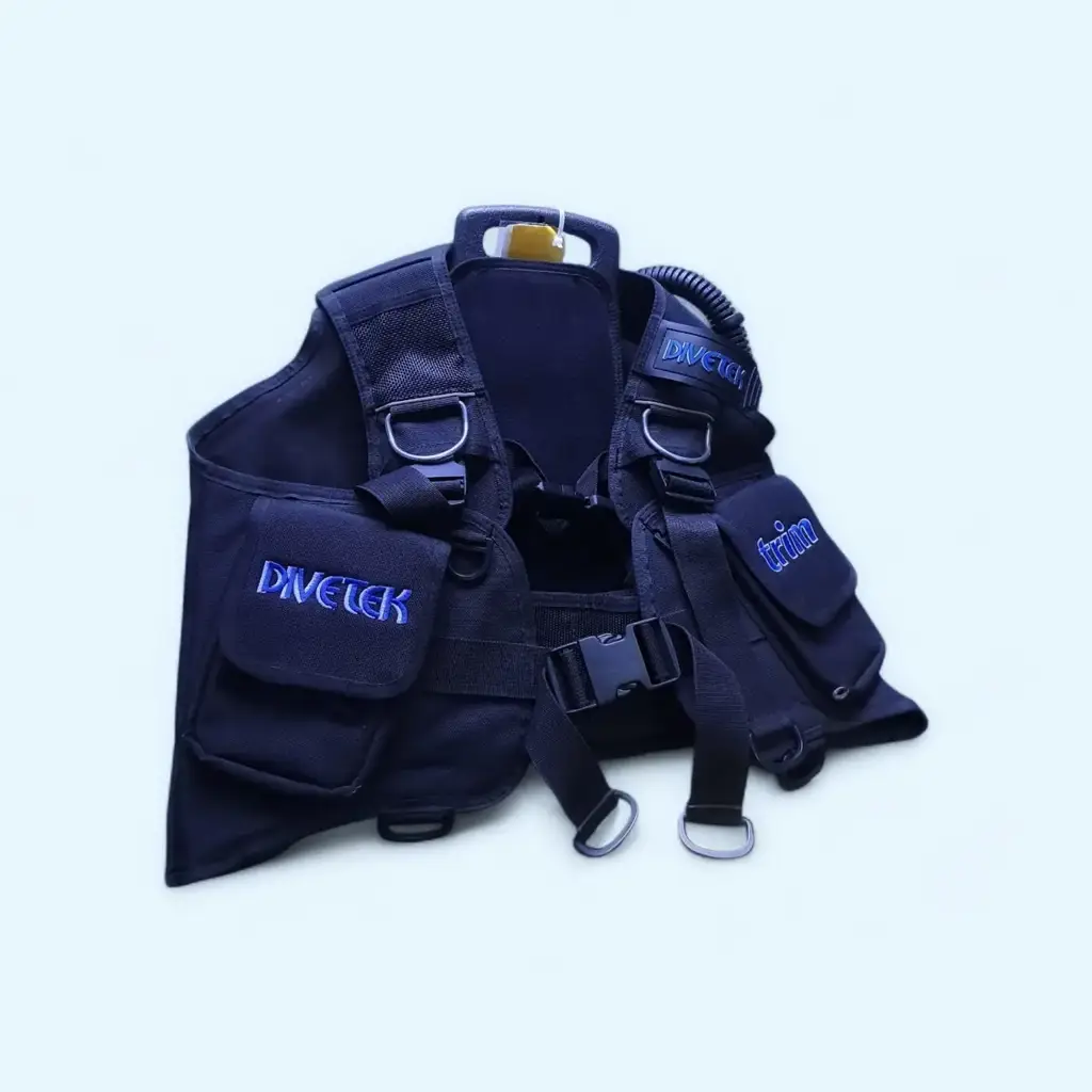Divetek Scuba Diving Buoyancy Control Device - View 3