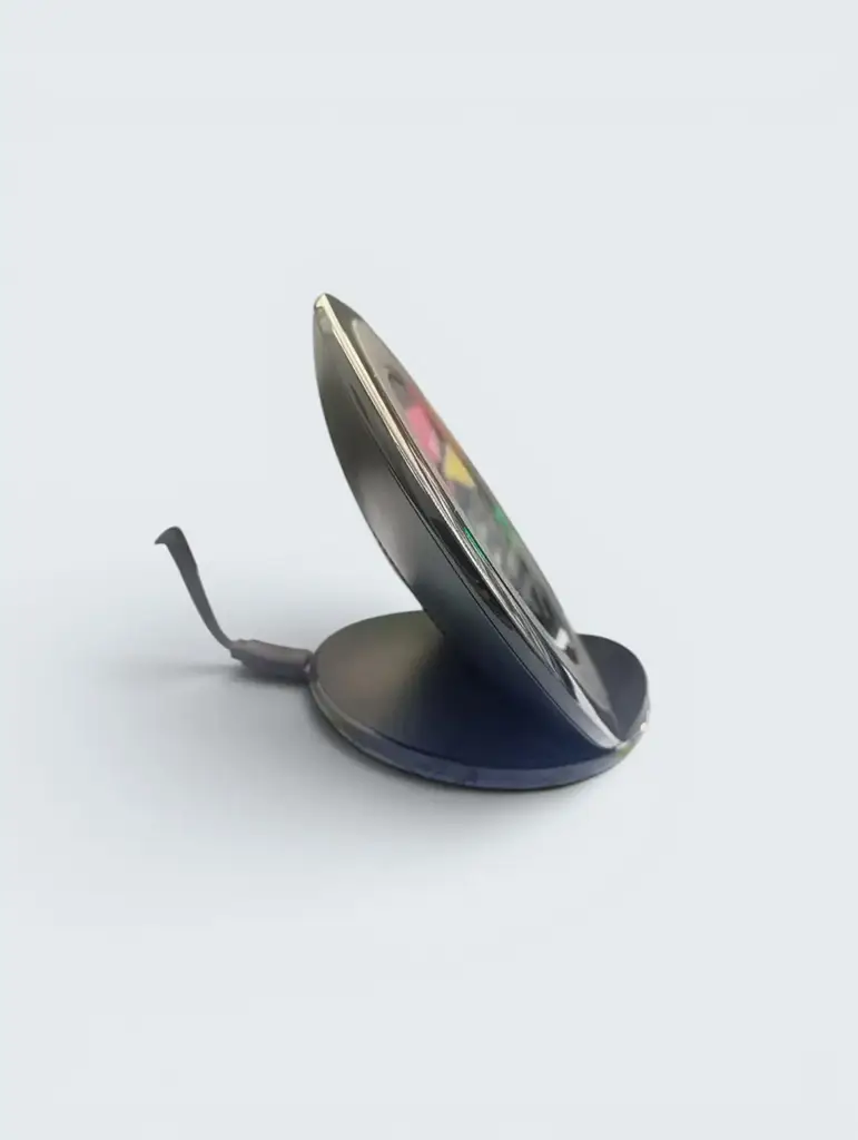 Samsung Wireless Fast Charger - View 2