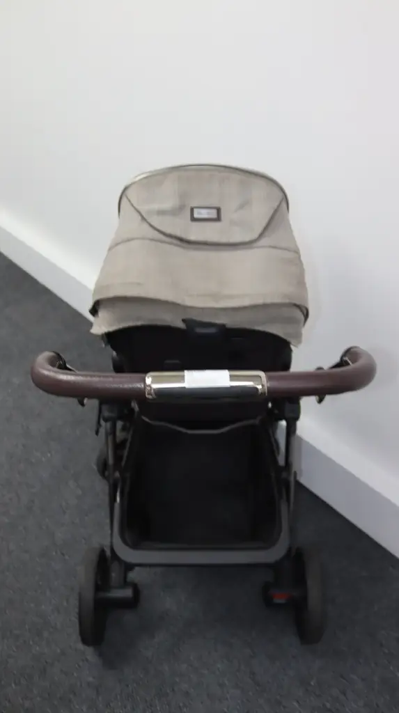 Silver Cross Wayfarer Special Edition Travel System - View 11