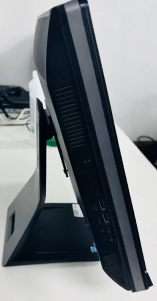 Computer: All In One Computer Hp Pro One 600 - View 2