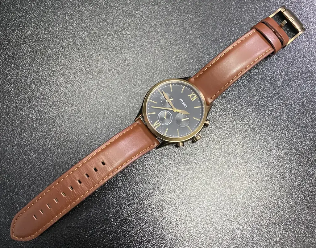Fossil Fenmore Midsize Multifunction (Model: Bq2404) Watch. - View 2
