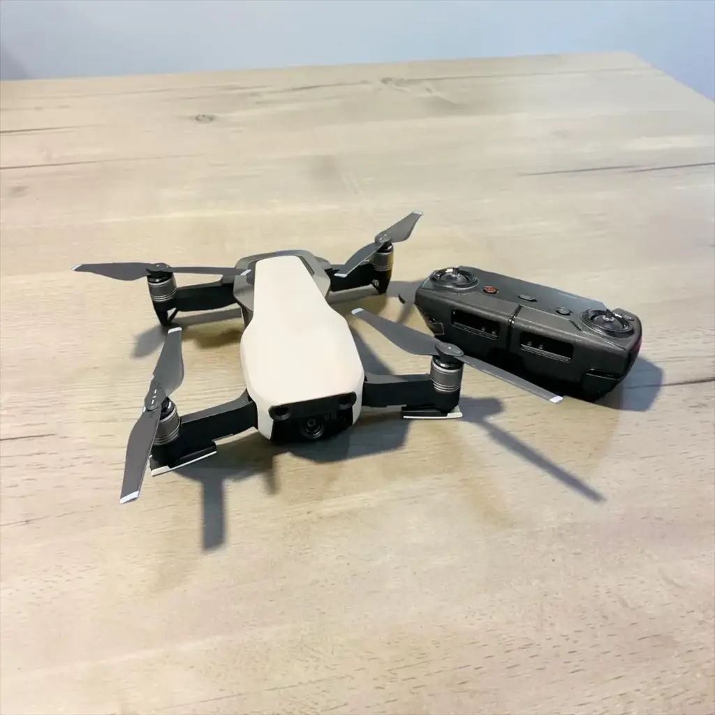 Dji Mavic Air Fly More Combo Drone - View 2