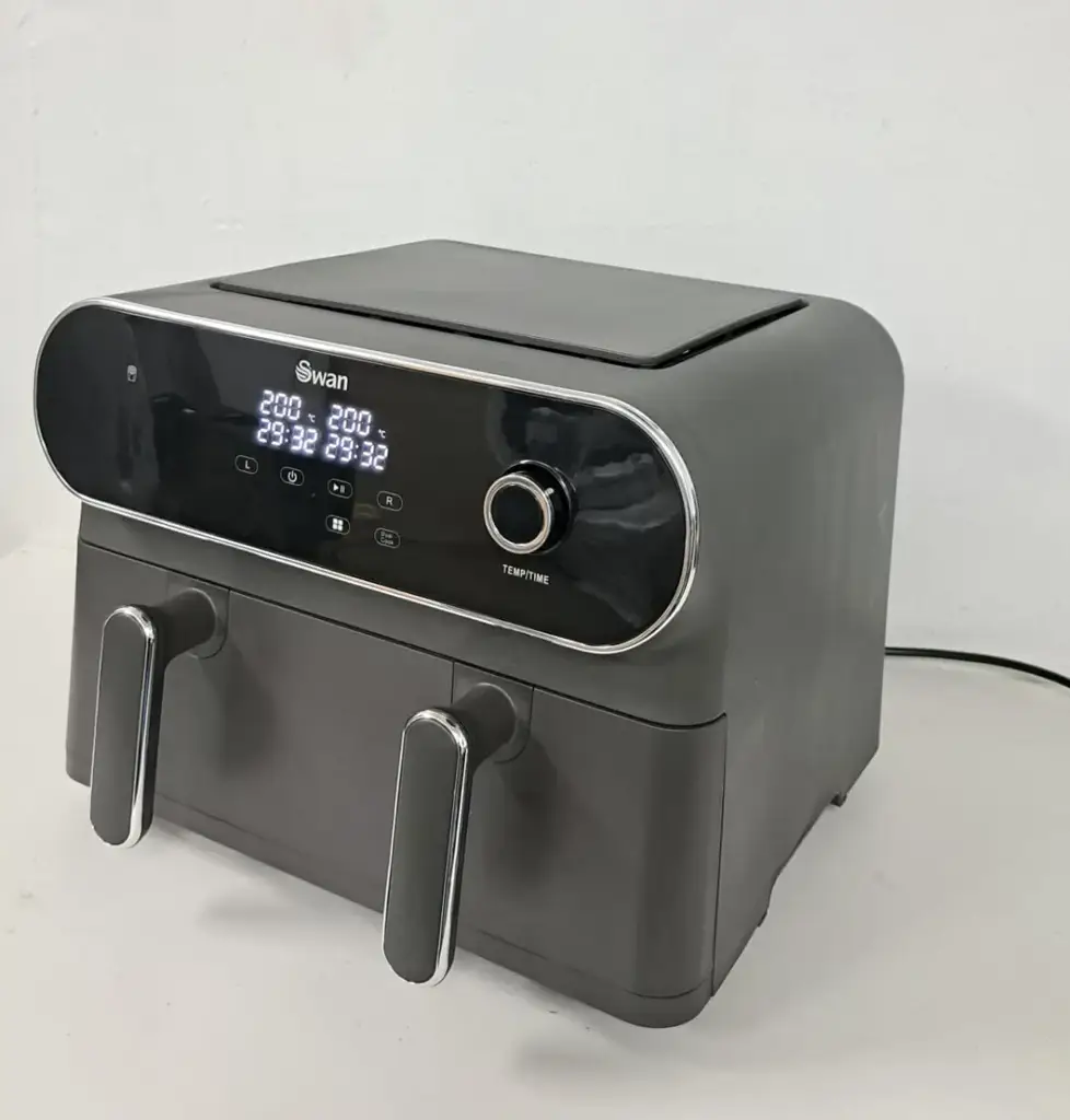 Swan 11 Litre Dual Basket Digital Air Fryer - View 3
