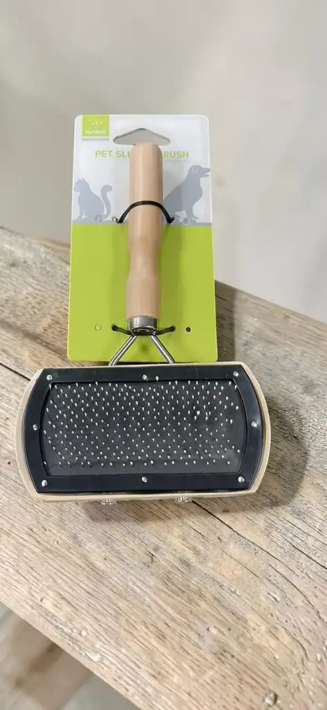 Nunbell Brush - View 2