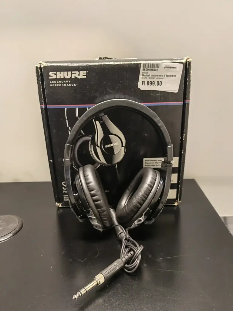 Shure Srh240a Professional Quality Headphones