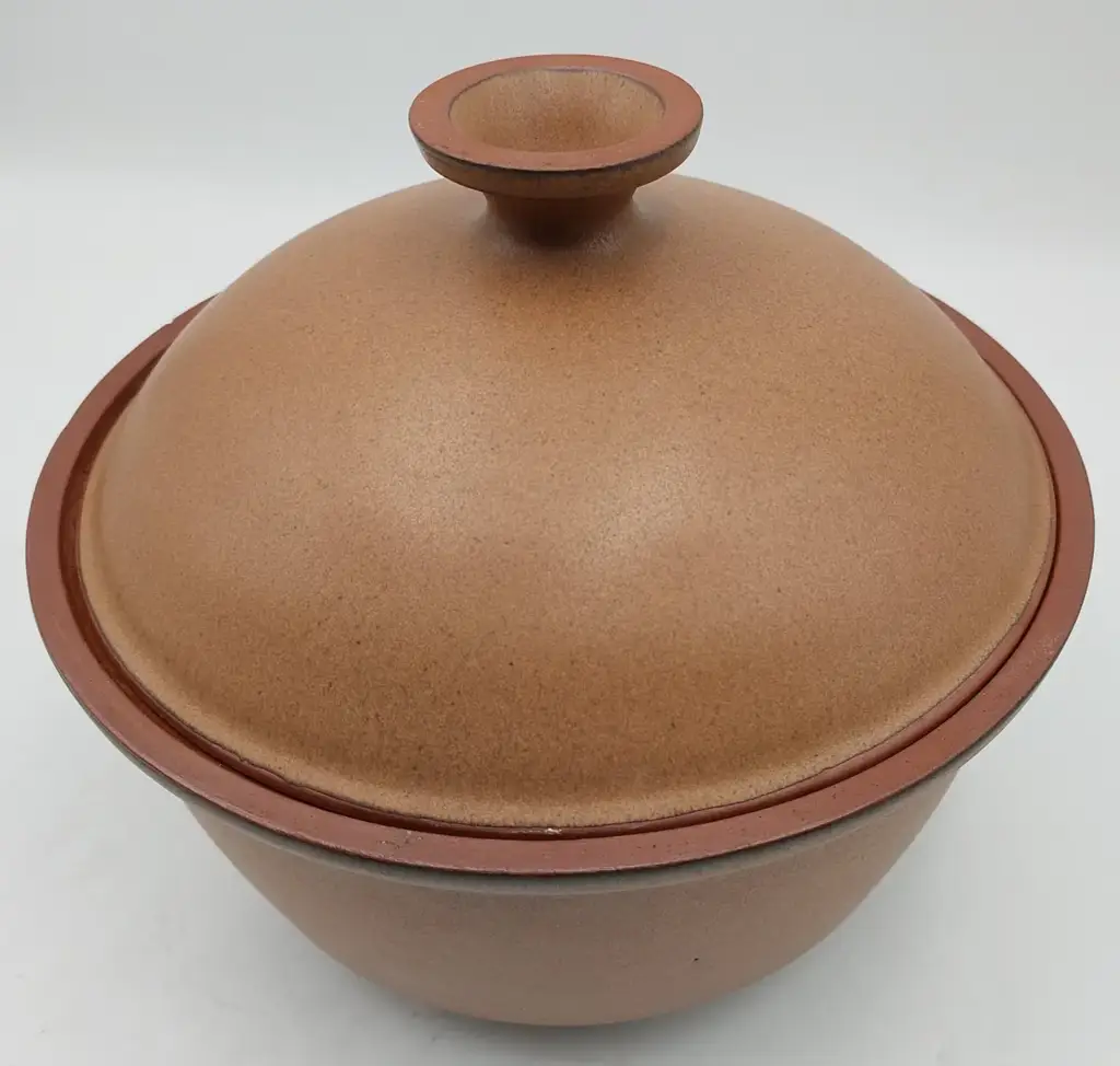 Argillia Pottery Casserole