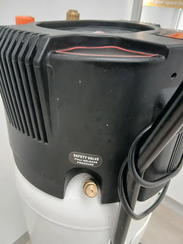 Ryobi 2Hp 50L Direct Air Compressor - View 3