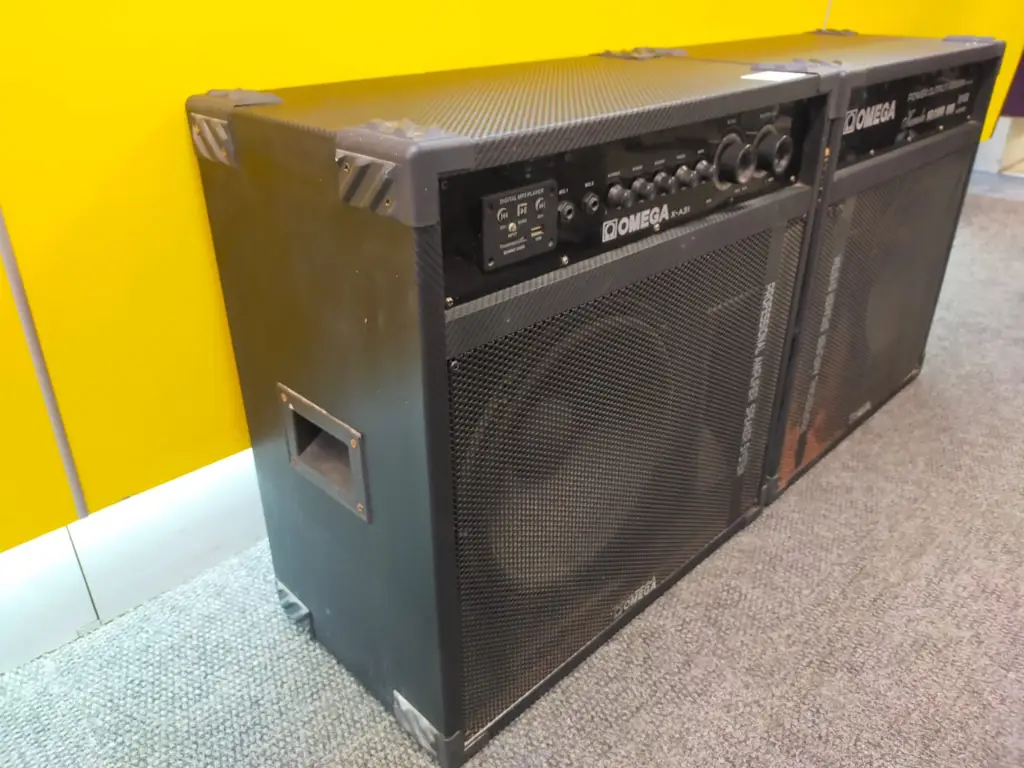 Omega X-A31 Powered Speakers - View 2