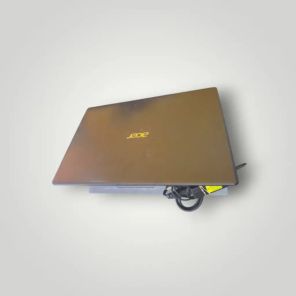 Acer Aspire A315-34 - View 3