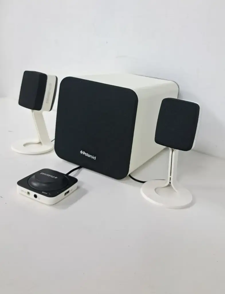 Polaroid Pbs460 2.1 Multimedia Computer Speaker System - View 4