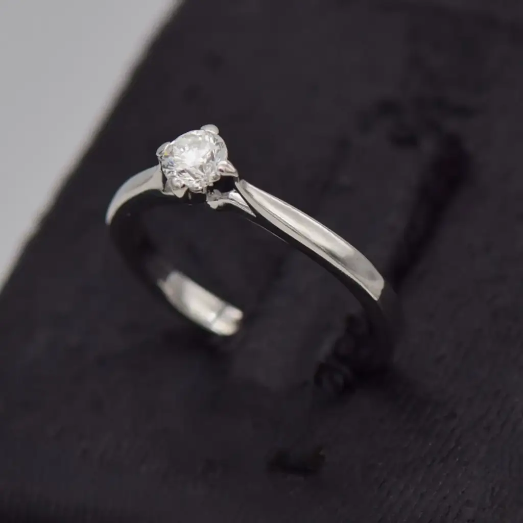 18ct White Gold Engagement Ring - View 3