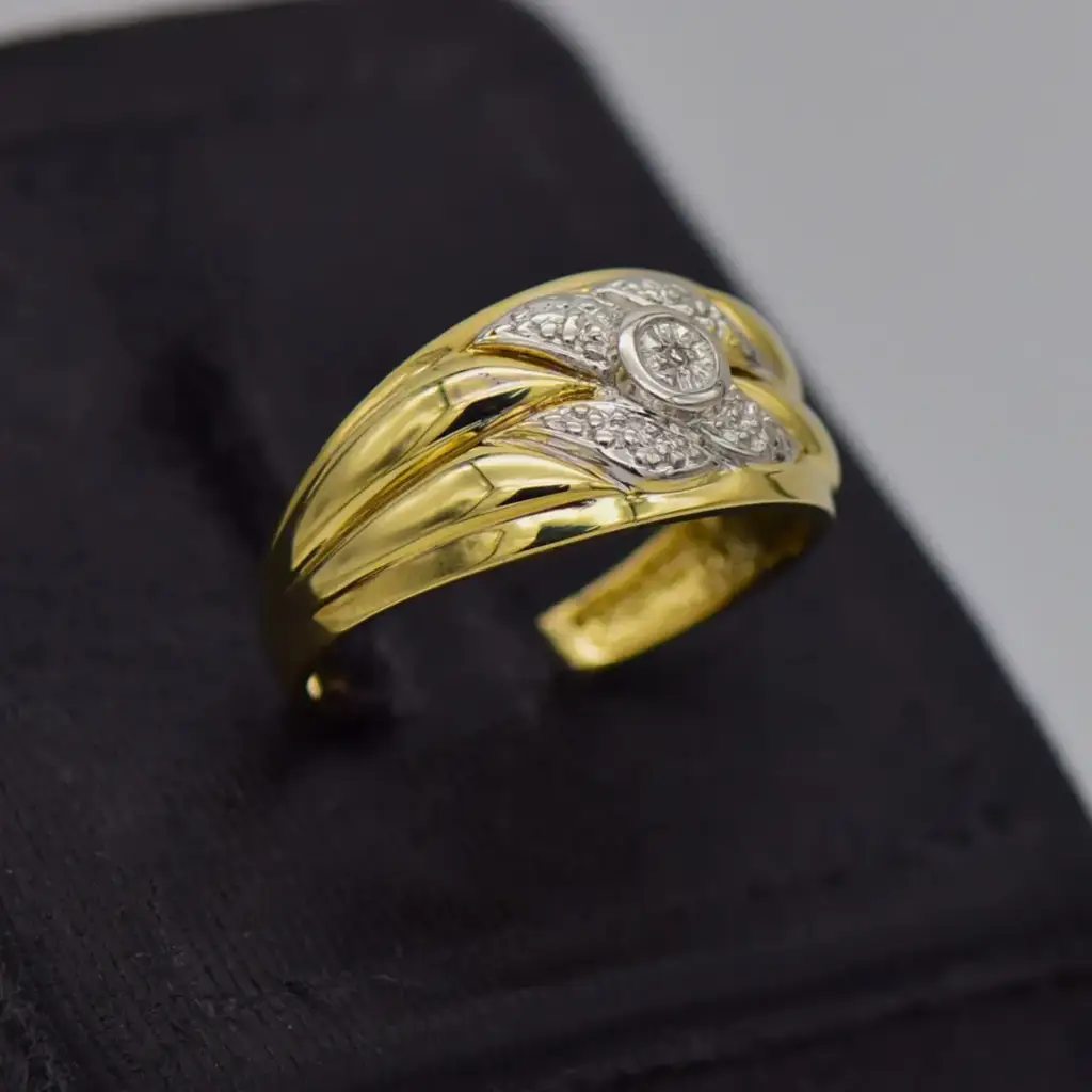 9ct Yellow Gold Dress Ring - View 2