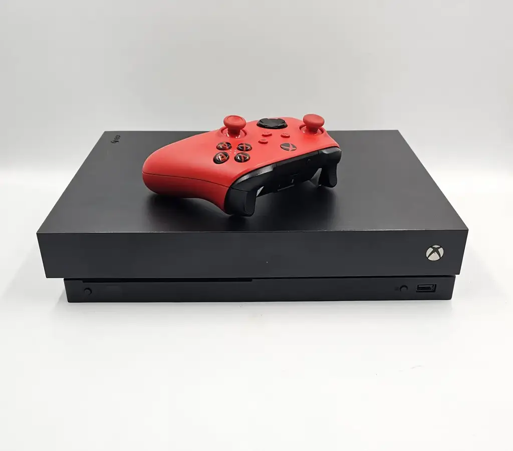 Xbox One X 1Tb Console - View 2