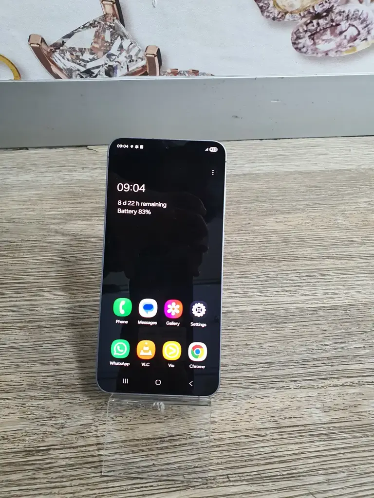 Samsung Galaxy S25 Fe - View 2