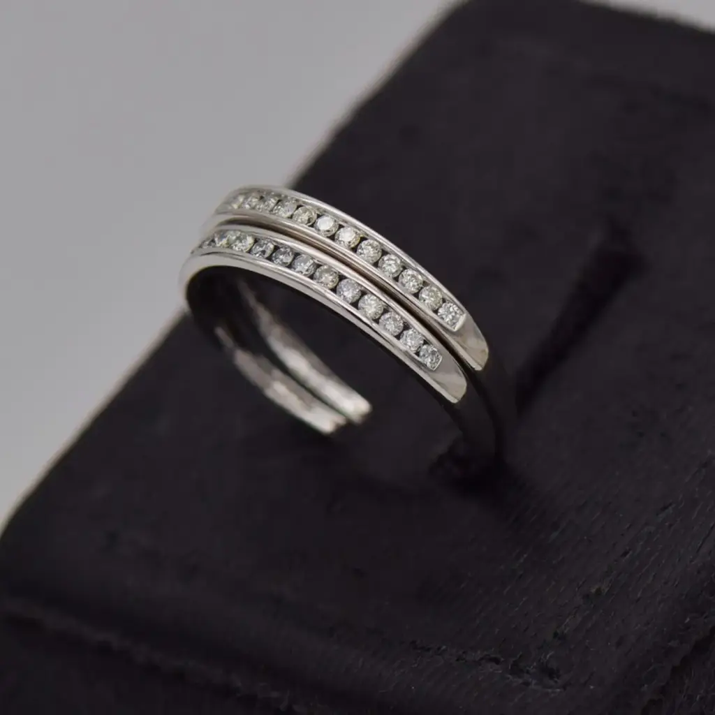 18ct White Gold Half Eternity Ring Twin-Set - View 3