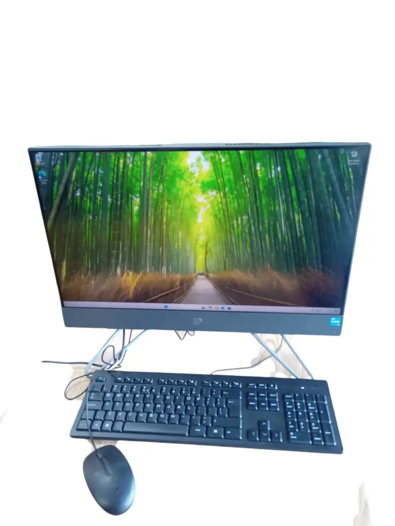 Hp Pro One 240 G9 I5-1235U