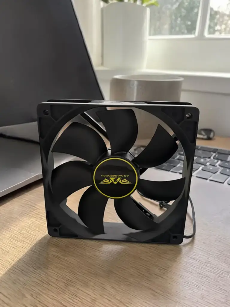 Armaggeddon Silent 12Cm Black Fan - View 2