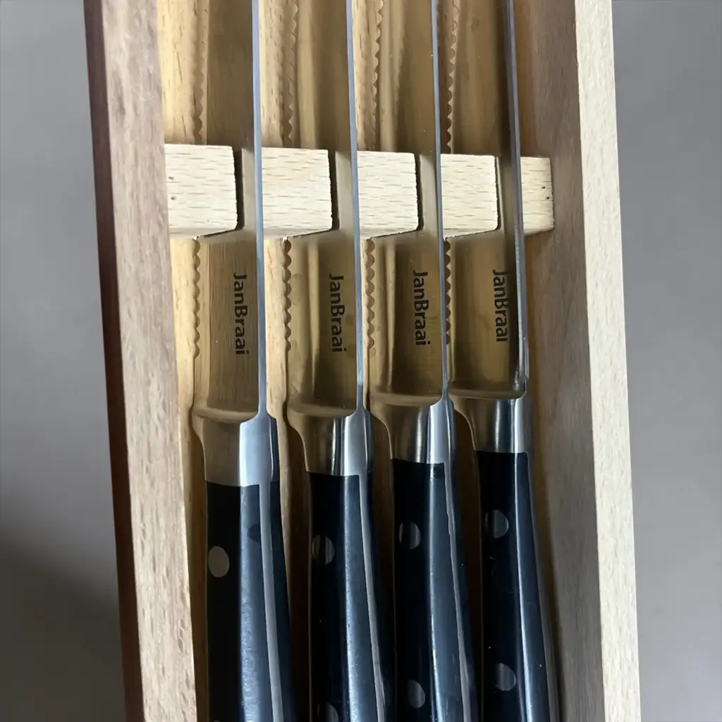 Janbraai 4 Piece Knife Set - View 2