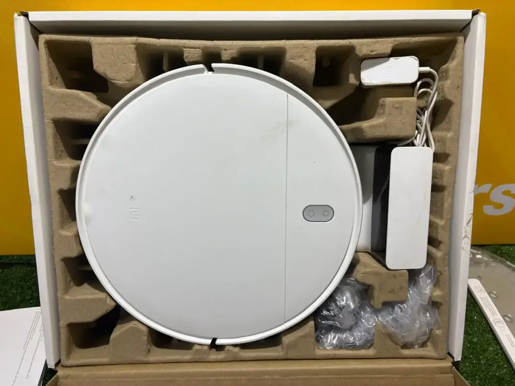 Mi Vacuum Cleaner - View 2