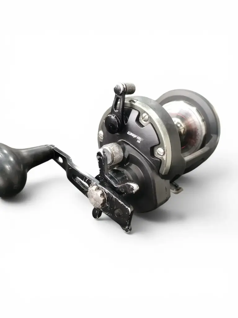 Warfare30 Fishing Reel (As Is) - View 2