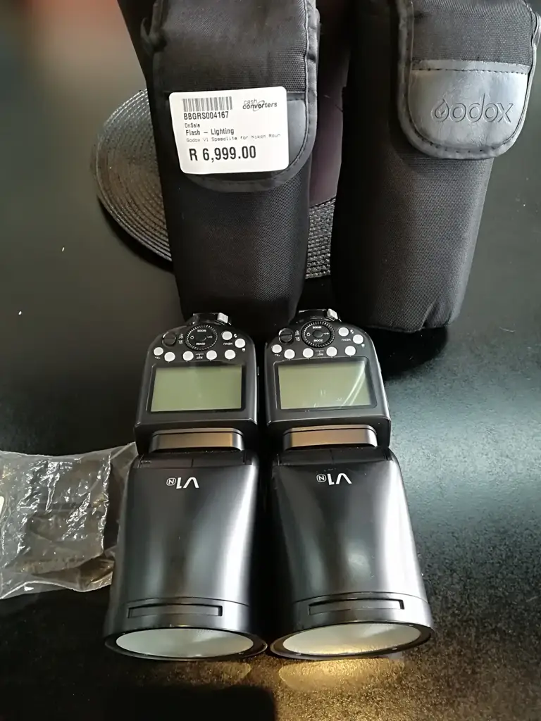 Godox V1 Speedlite For Nikon - View 3