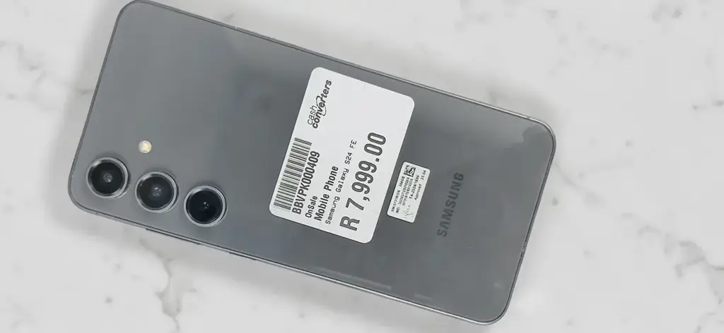 Samsung Galaxy S24 Fe - View 2