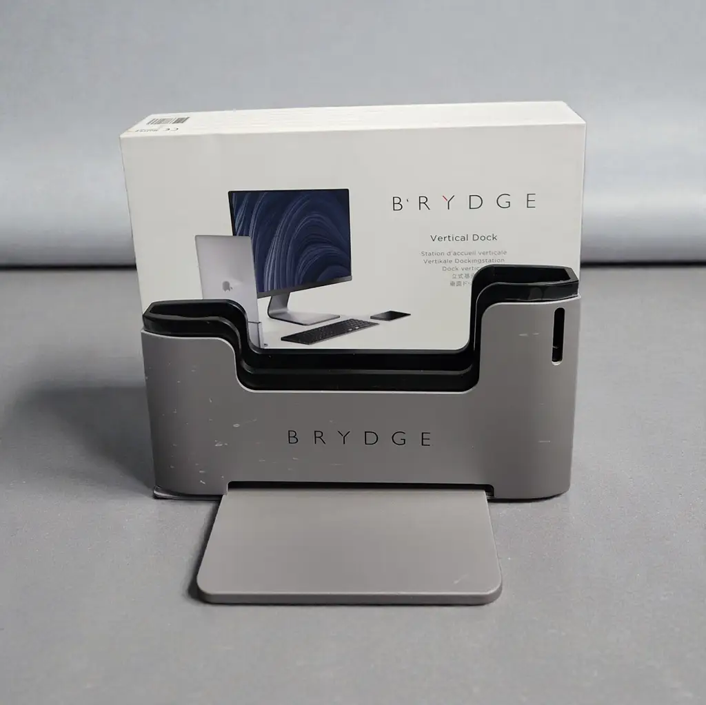 Bridge Vertical Dock For Macbook Air 13-Inch - View 2