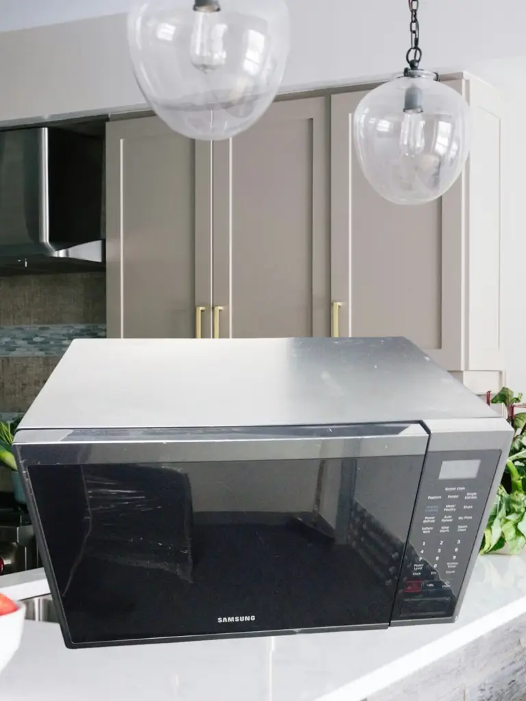 Samsung Ms40j5133bg