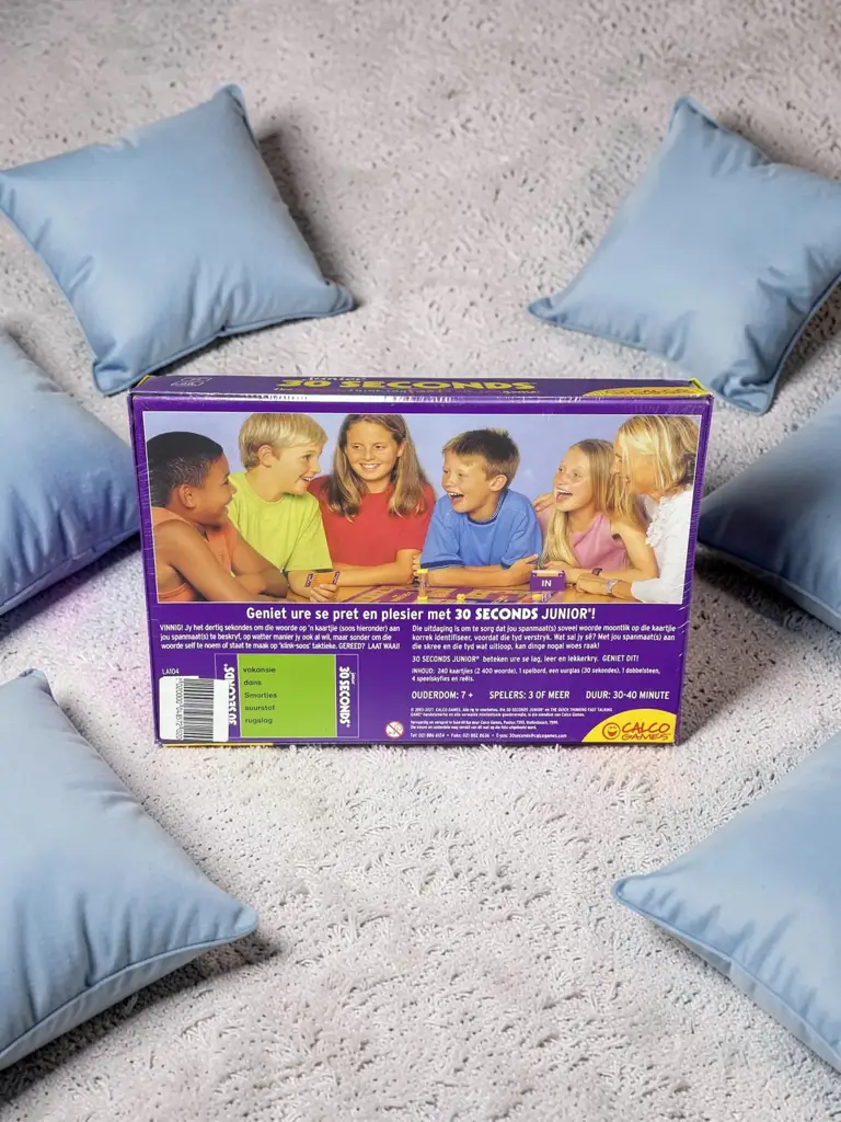 30 Seconds Junior Afrikaans Board Game - View 2