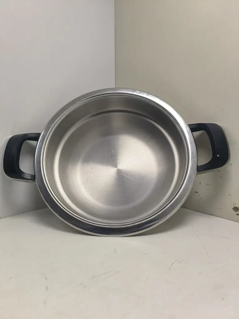 Amc Pot | Soup Tureen - View 2