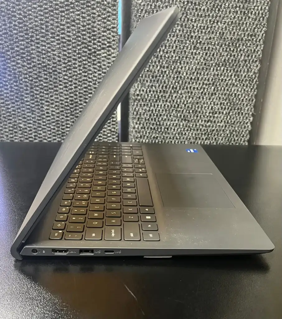 Dell Pro 15 Essentisl Pv15250 13Th Gen I7-512Gb Ssd Ram:16 - View 2