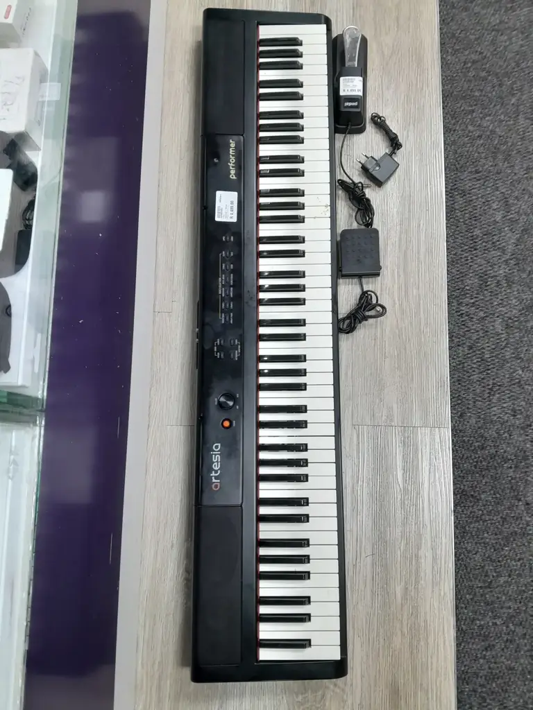Artesia Performer Digital Piano - View 3