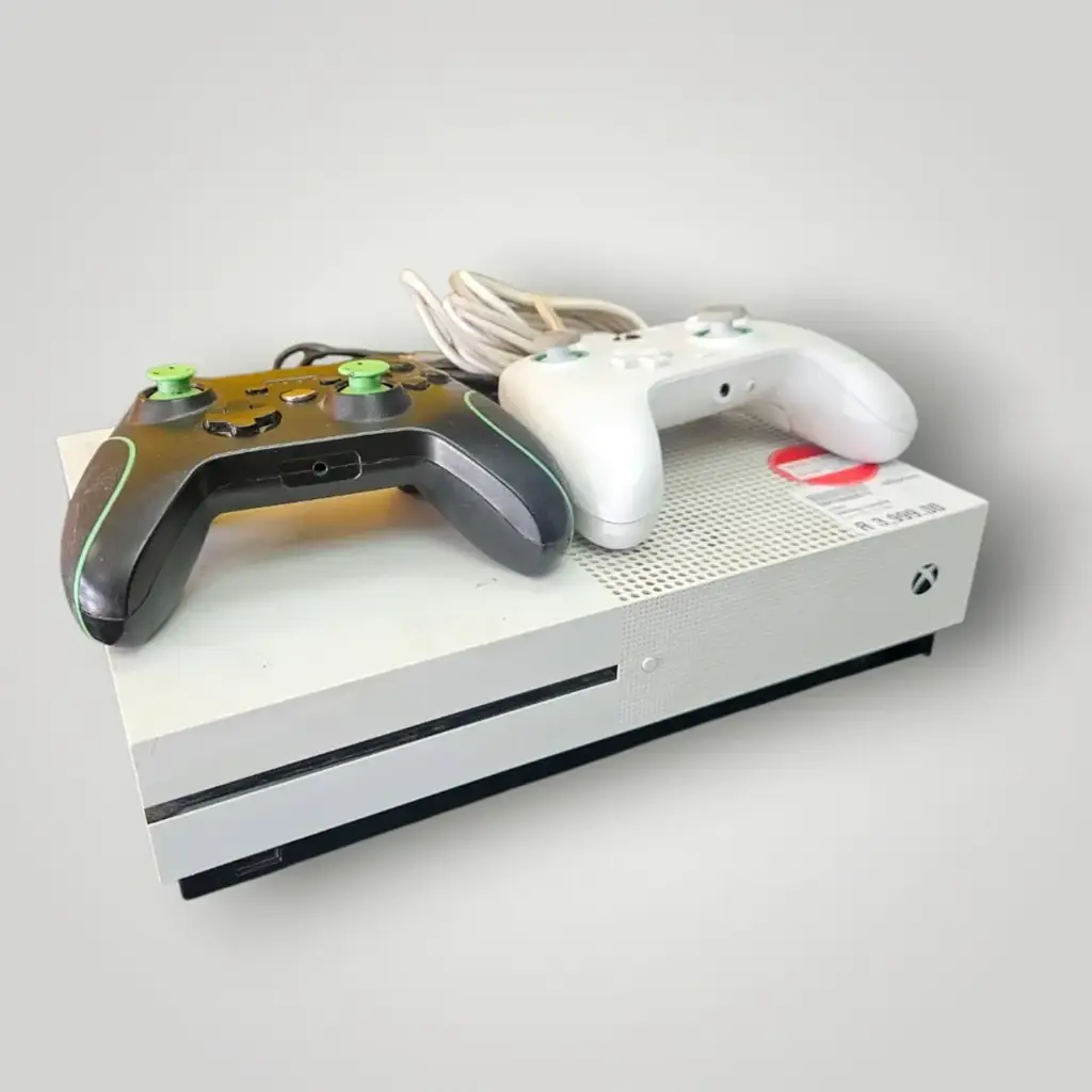 Xbox One S Model 1681 - View 4