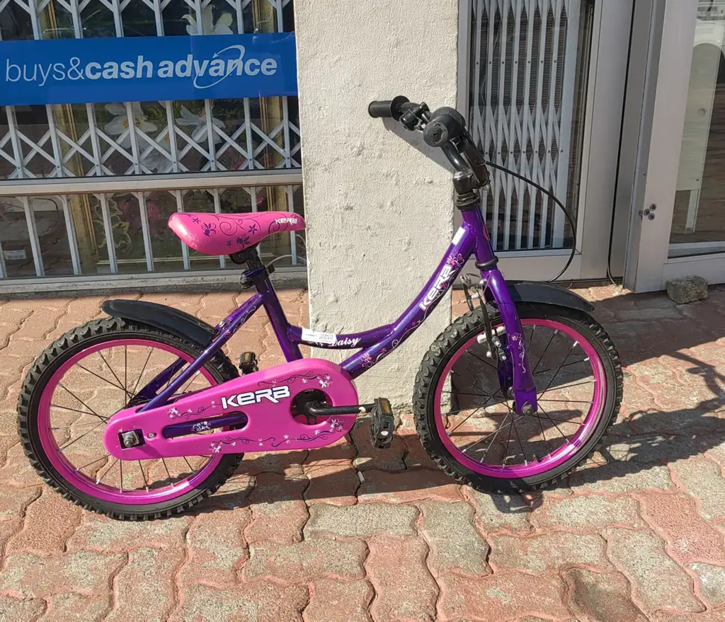 Kerb Daisy 16" Girls Bike - View 2