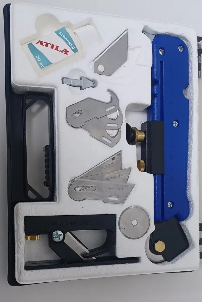 Precision Utility Toolkit Multi-Blade Glass Cutter Set - View 2