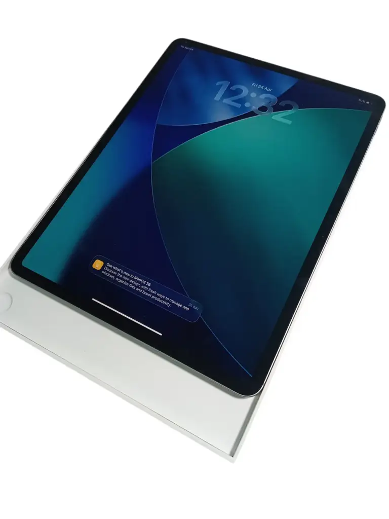 Ipad Air M4 Chip 13" Wifi And Cell - Brand New Condition - View 3
