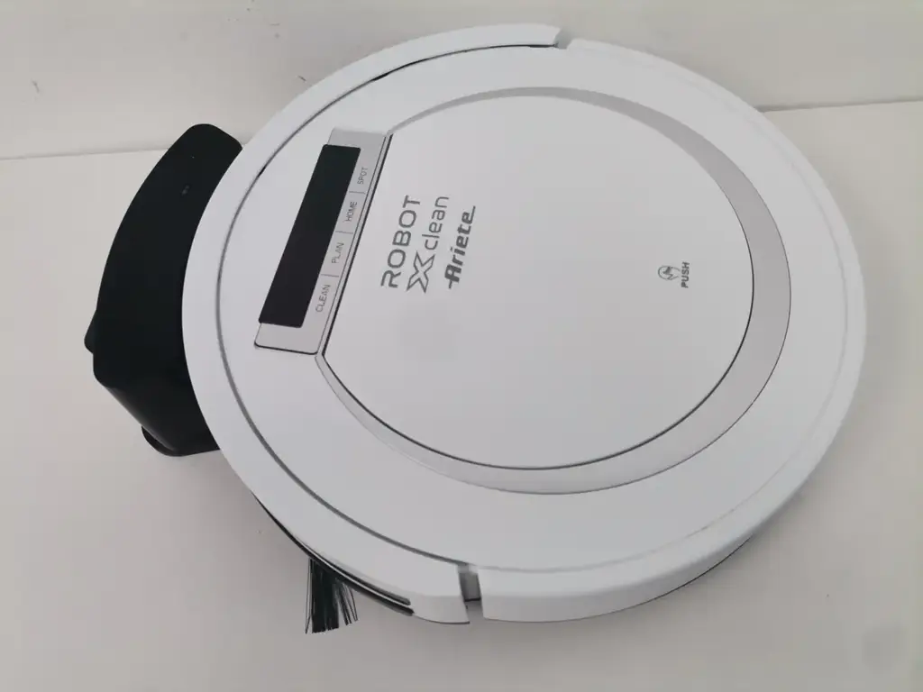 Ariete Led Desplay Silent Xclean Intelligent Robot Vacuum Cleaner - White