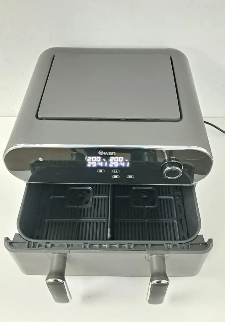 Swan 11 Litre Dual Basket Digital Air Fryer - View 4