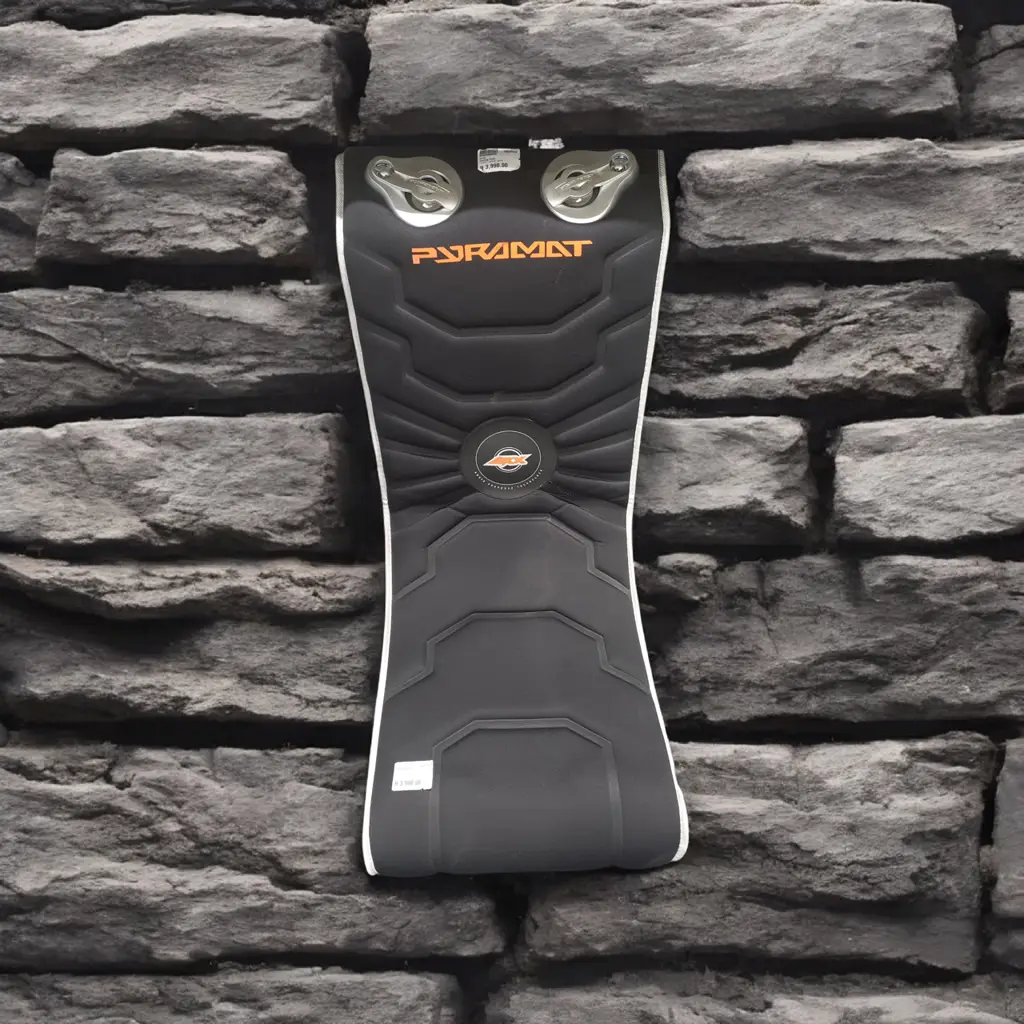Pyramat Gaming Chair - View 2