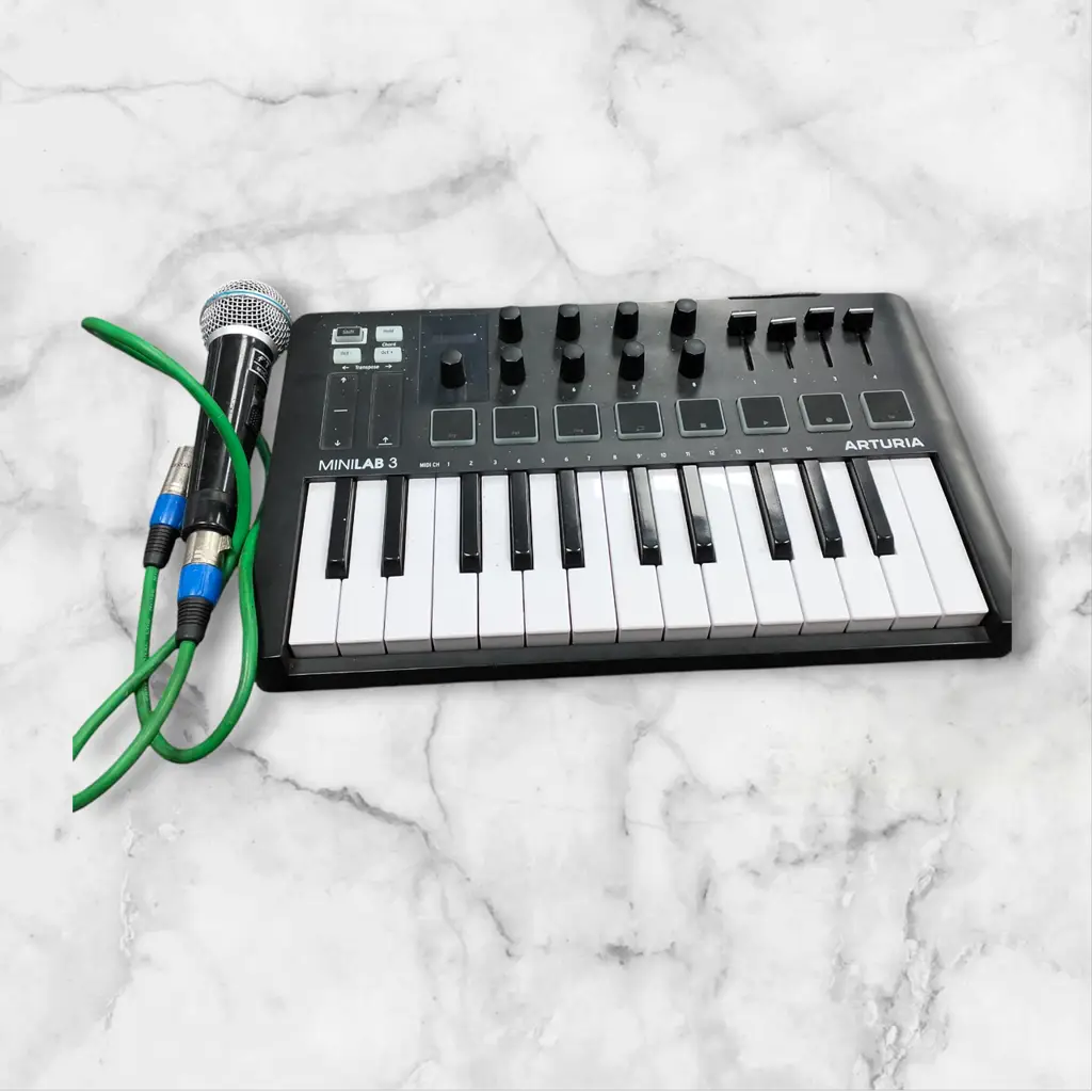 Arturia Minilab3 - View 2