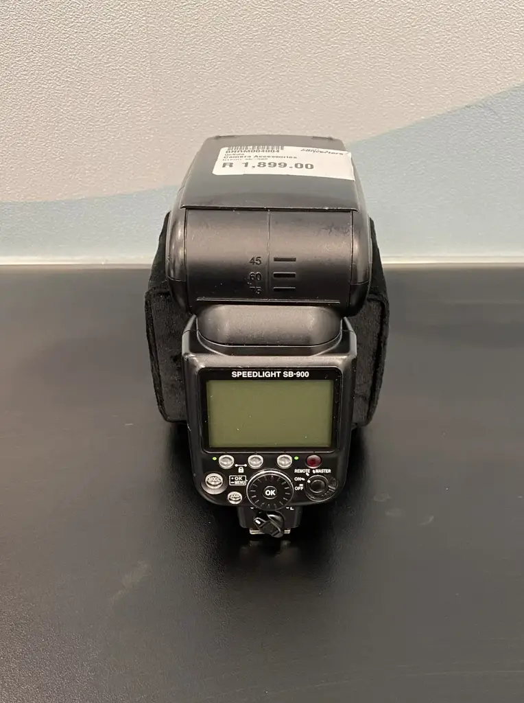 Nikon Sb-900 Speedlight/Flash Light