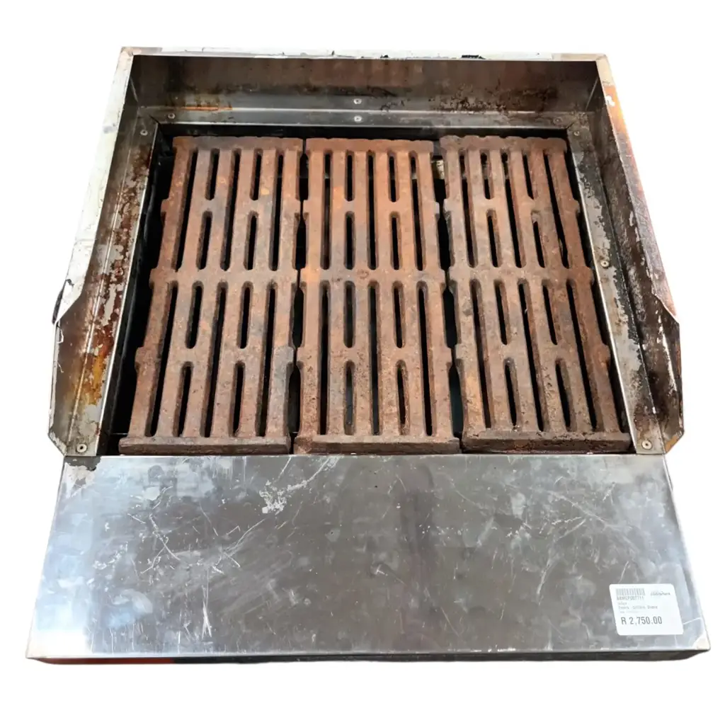 4 Burner Gas Grill (In-Store Collection) - View 3