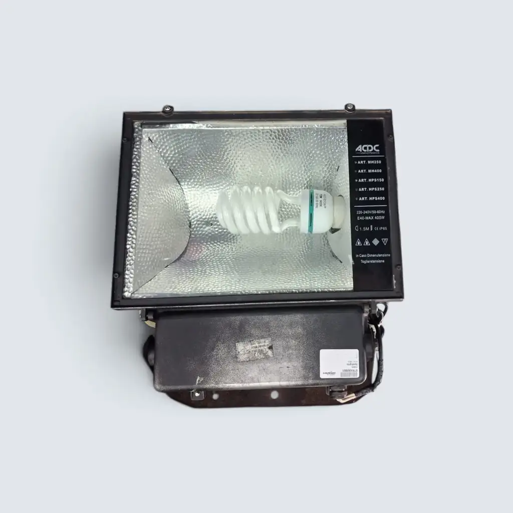 Acdc Nb25 Floodlight - View 2