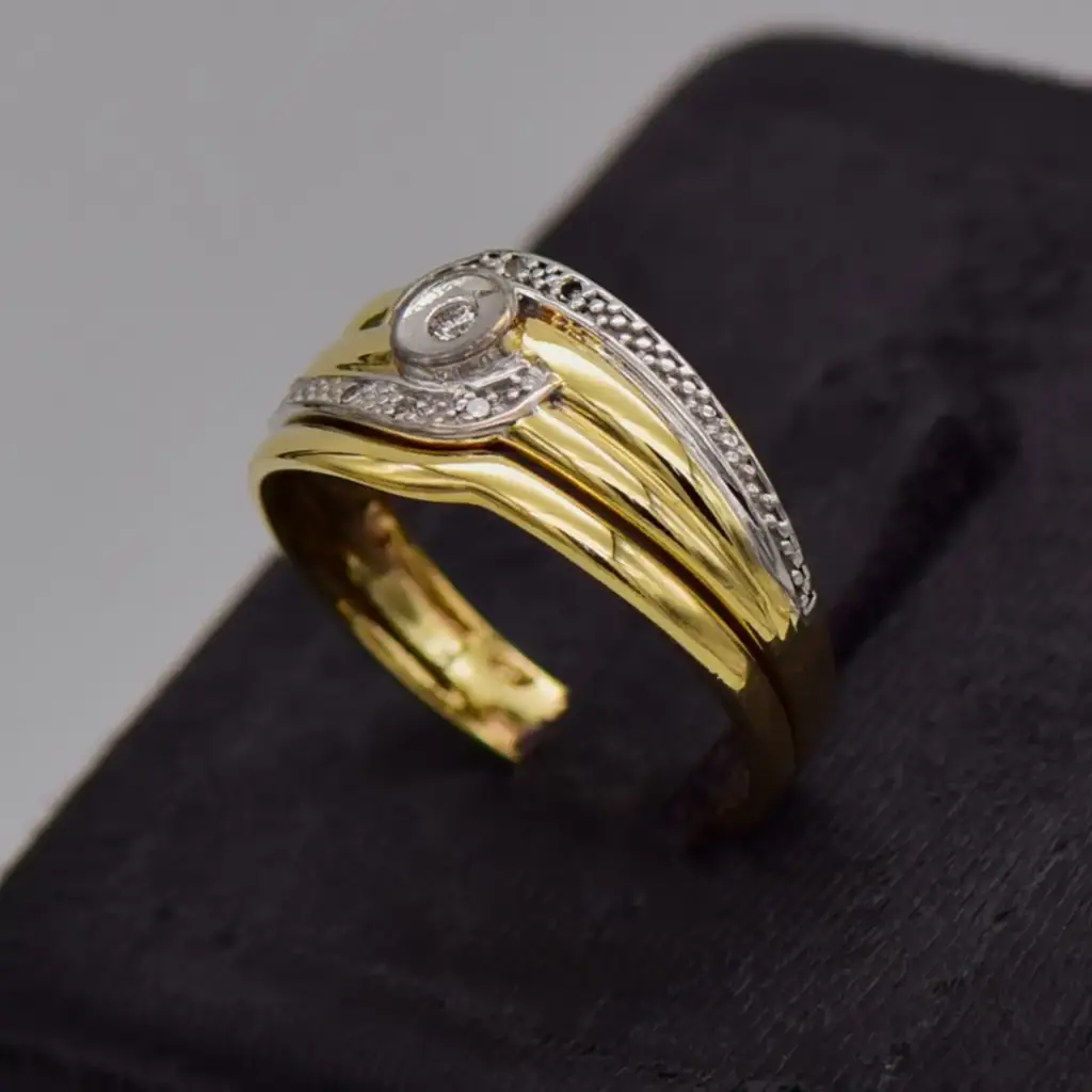9Ct Yellow Gold Wedding Ring Twin Set - View 3