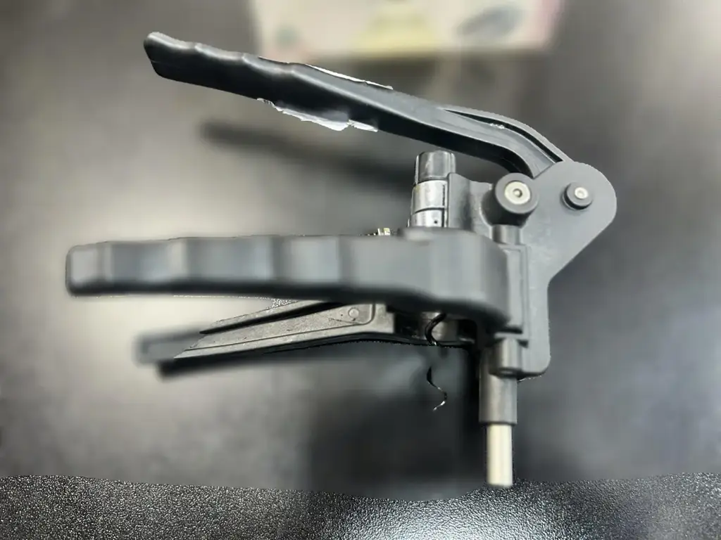 Argyle Metal Lever Pull Corkscrew - Black/Chrome - View 2