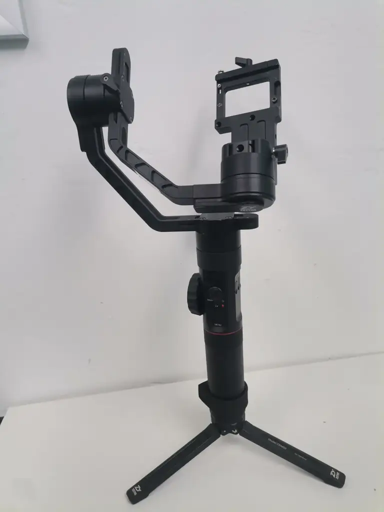 Zhiyun Crane 2 3-Axis Camera Stabilizer Model Cra02 - View 2