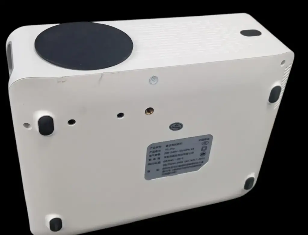 Y2 Pro Data Projector - View 3